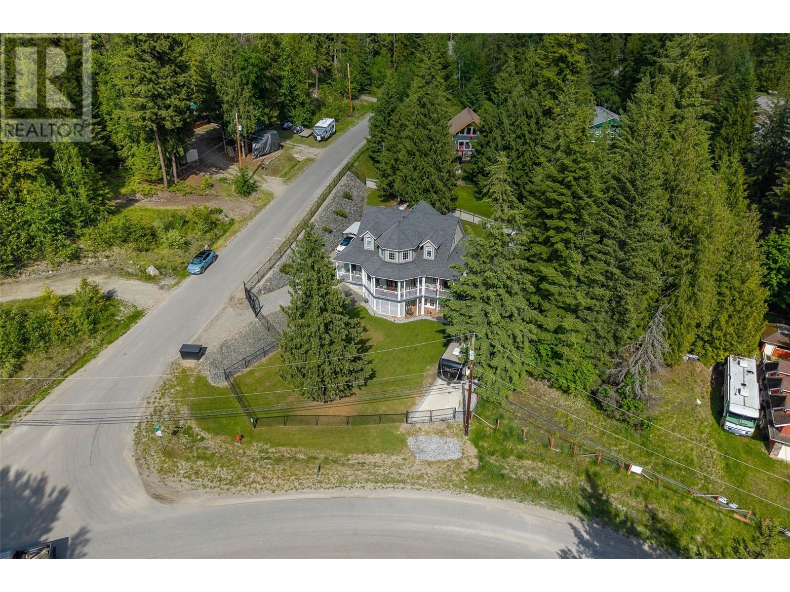 Photo 37 of 2696 Fraser Road, Anglemont BC