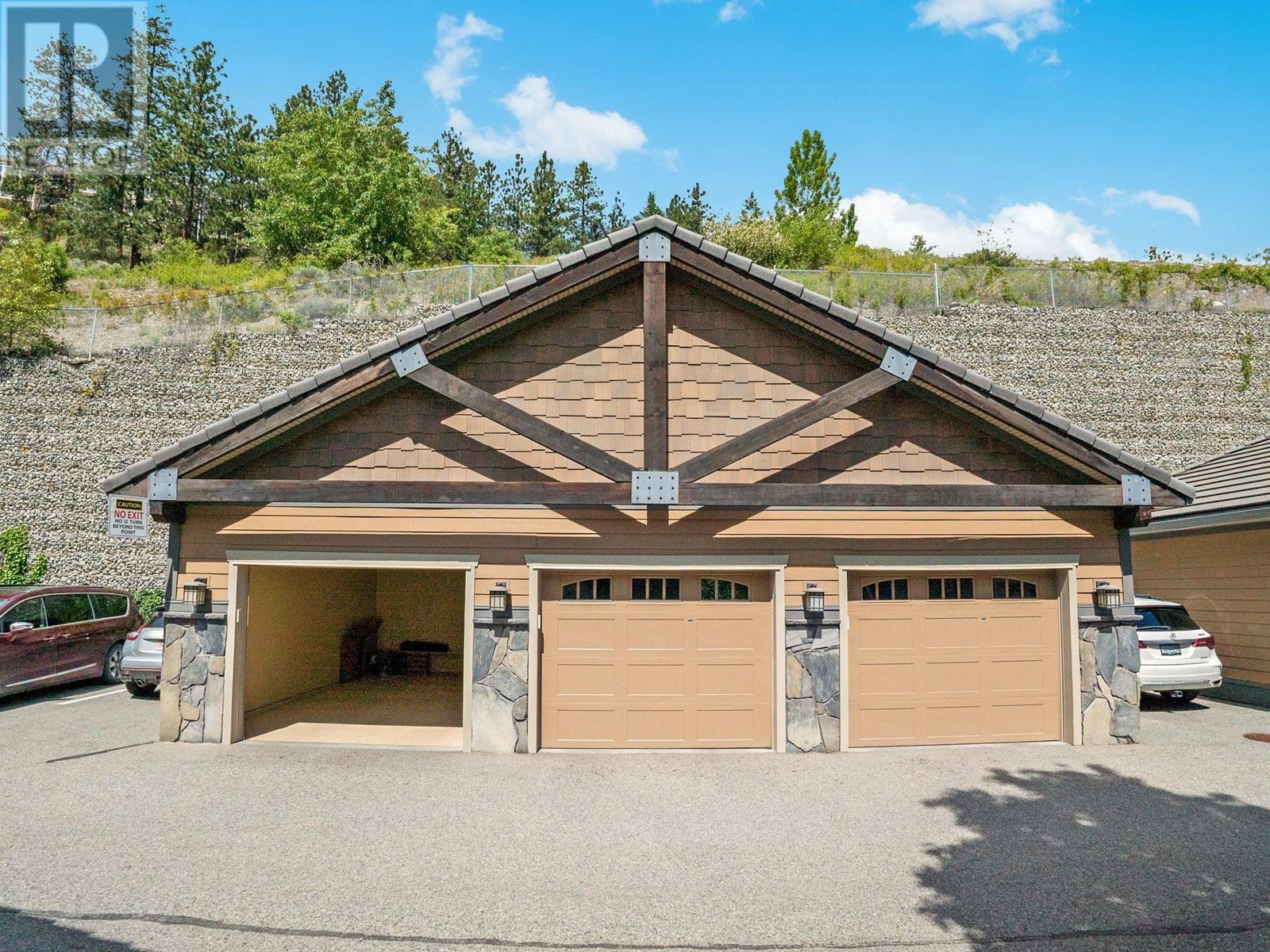 248 4350 Ponderosa Drive, Peachland
