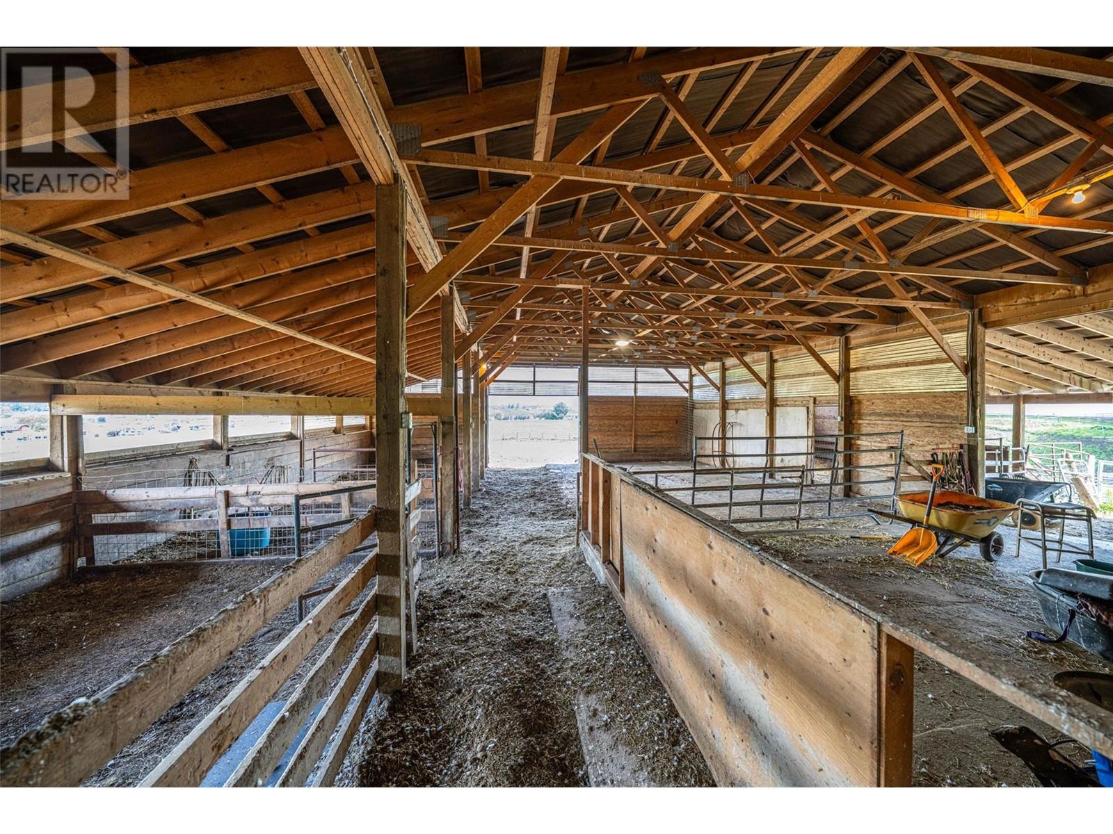 1956 Rosedale E Avenue, Armstrong