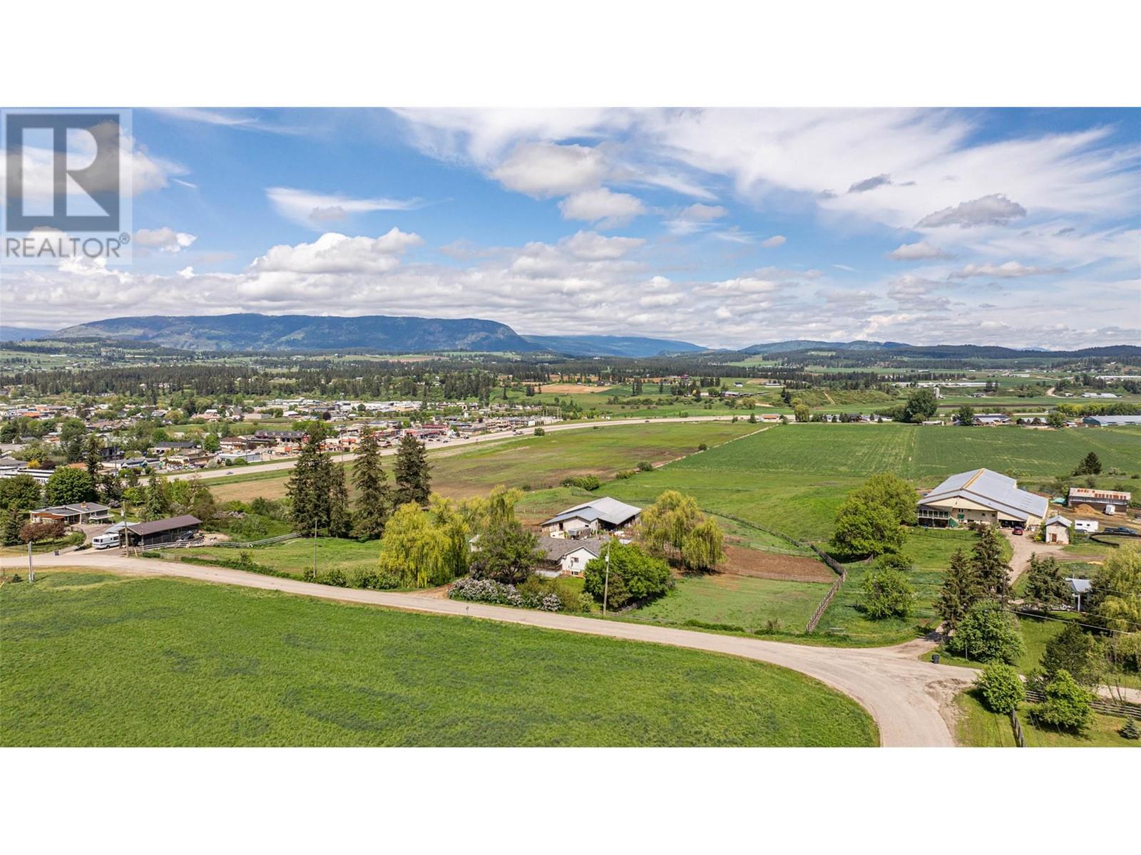 1956 Rosedale E Avenue, Armstrong