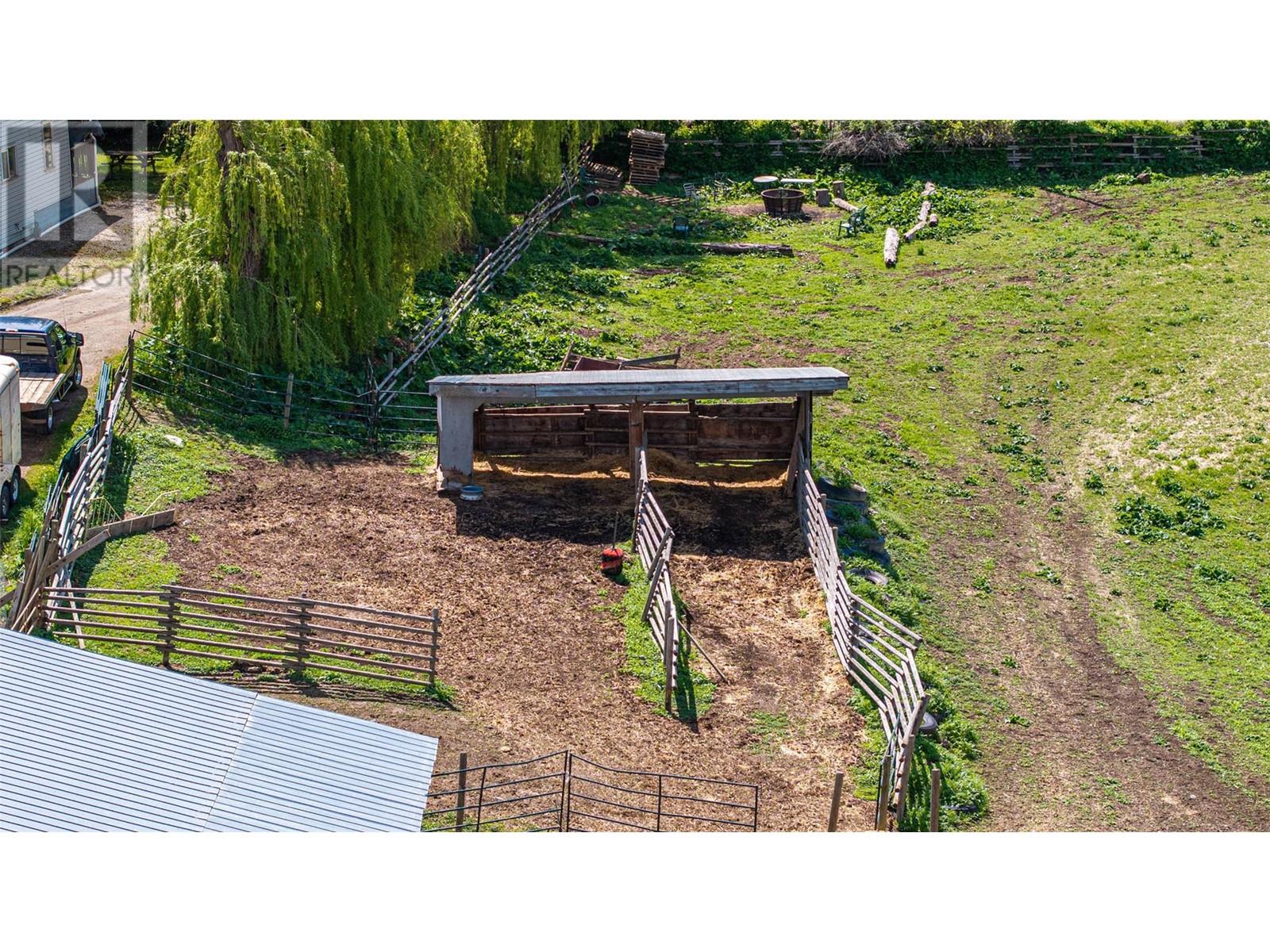 1956 Rosedale E Avenue, Armstrong