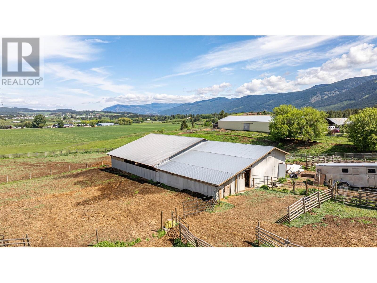 1956 Rosedale E Avenue, Armstrong