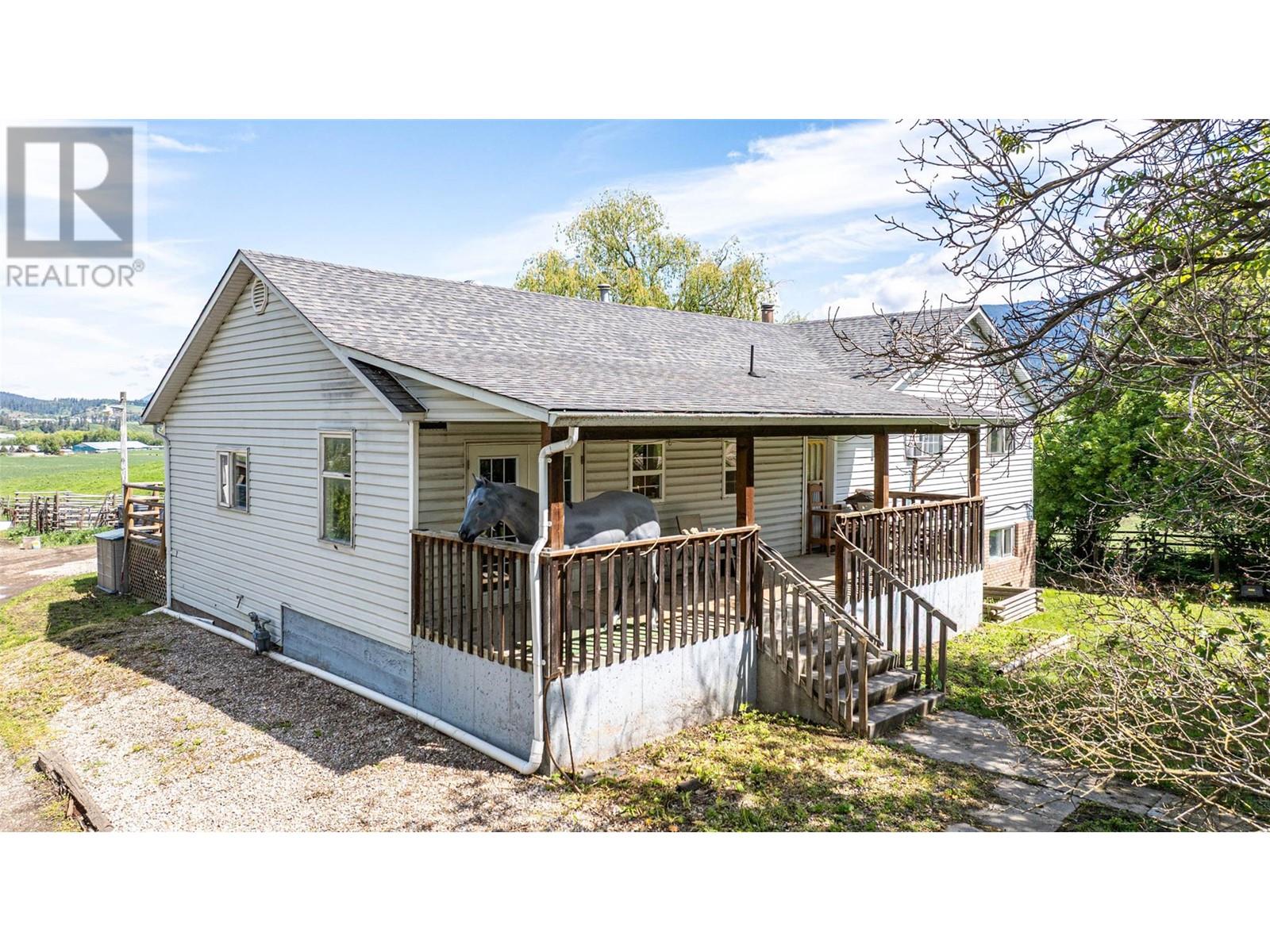 1956 Rosedale E Avenue, Armstrong