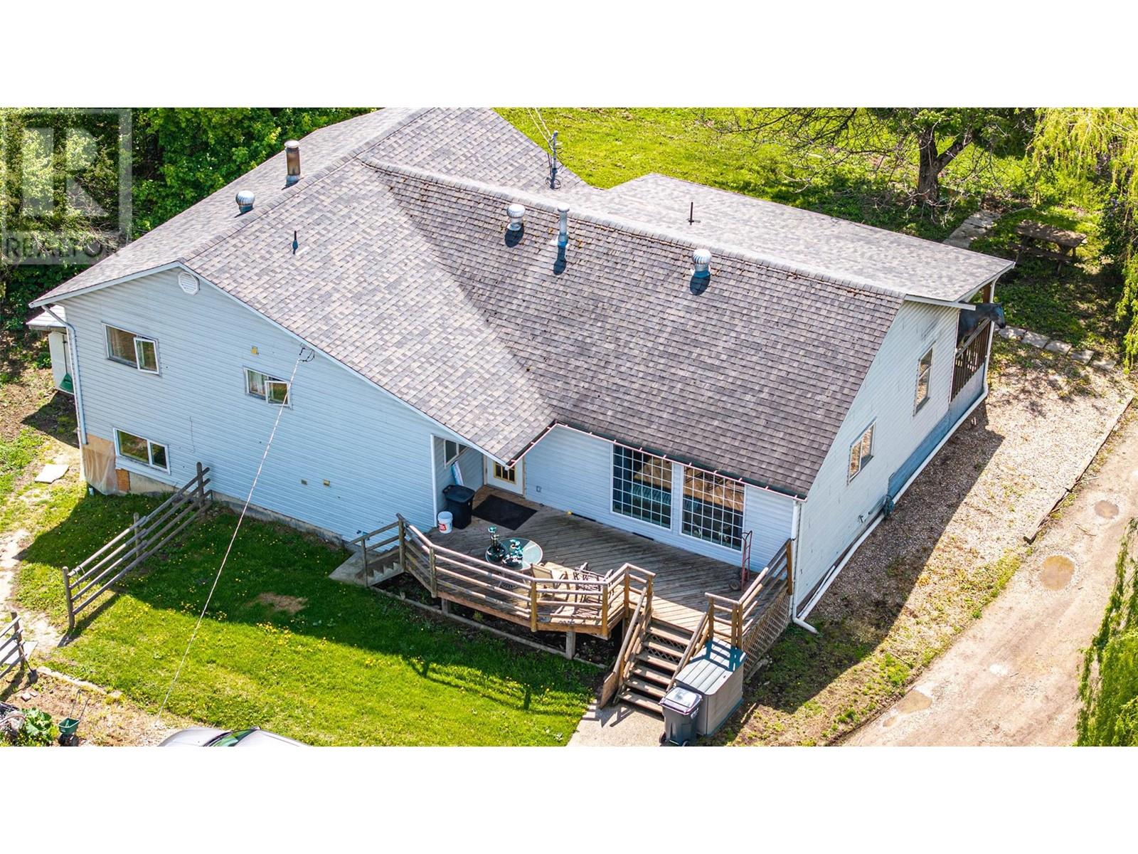 1956 Rosedale E Avenue, Armstrong