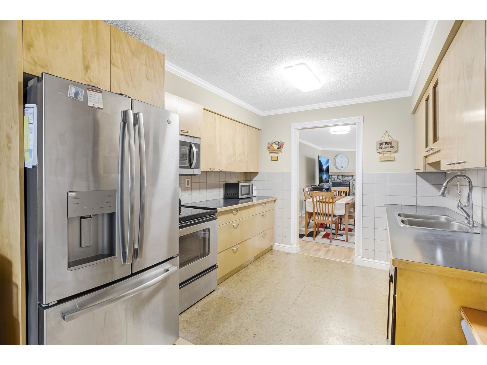 Photo 9 of 14783 101 Avenue, Surrey BC