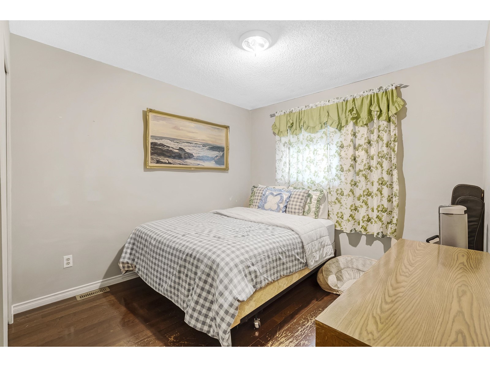 Photo 13 of 14783 101 Avenue, Surrey BC
