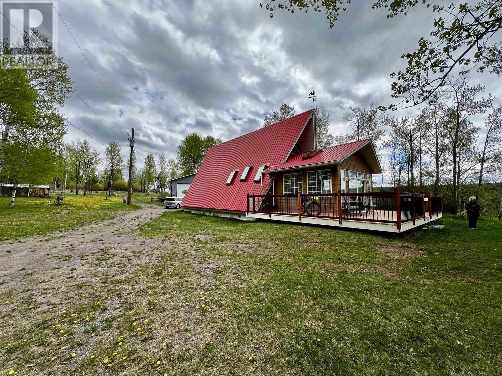6405 DOMAN ROAD - Photo 3 of 39, Horse Lake, British Columbia