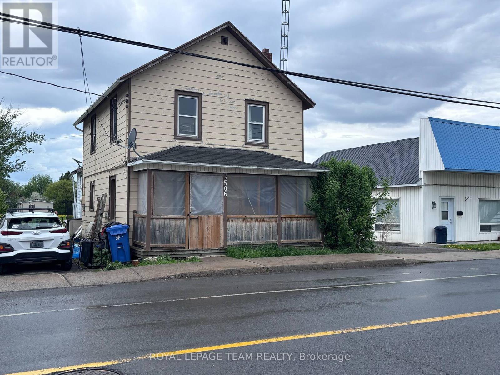 Photo 2 of 4506 Ste Catherine Street, The Nation ON