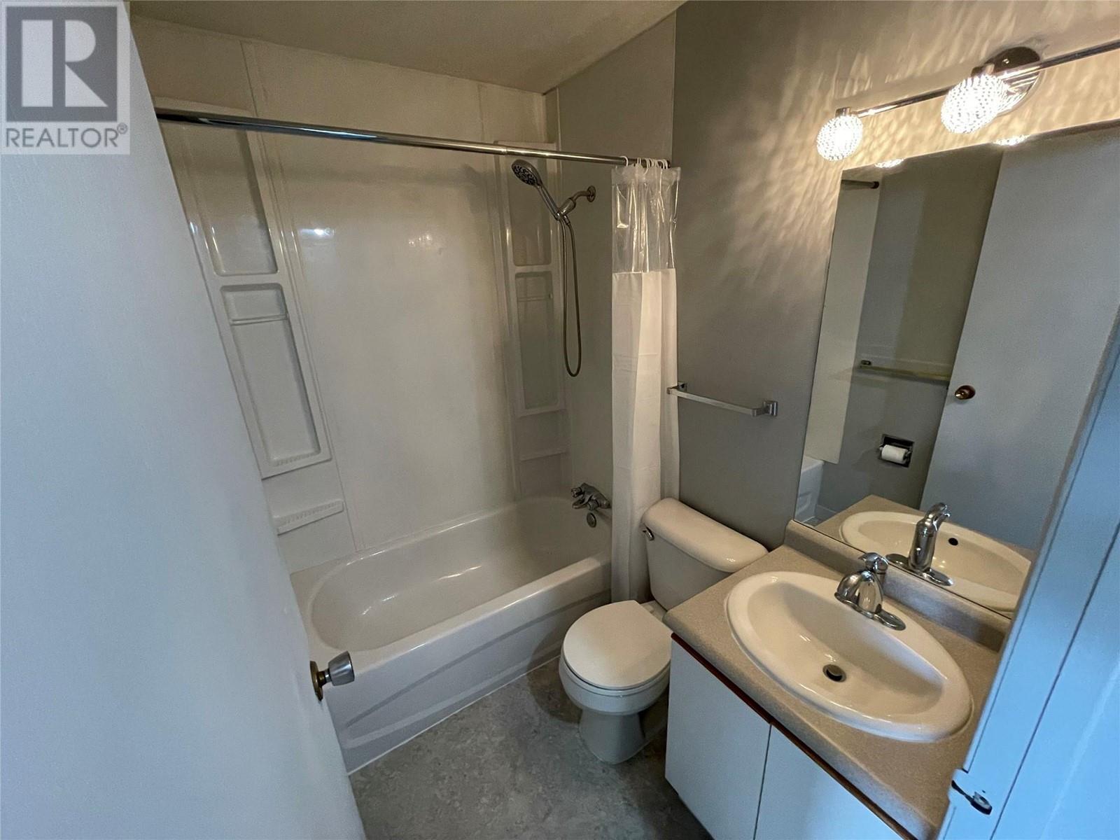 78 3800 40 Avenue, Vernon