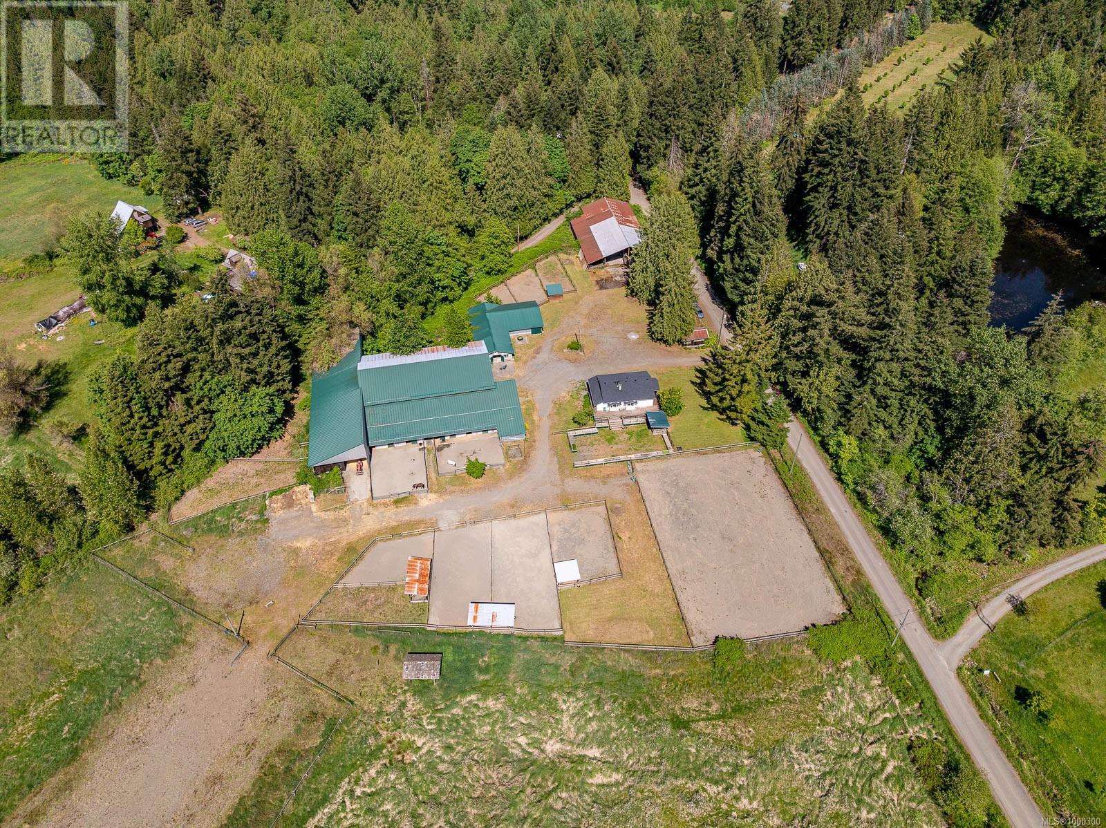 Photo 21 of 3155 Grant Rd, Courtenay BC
