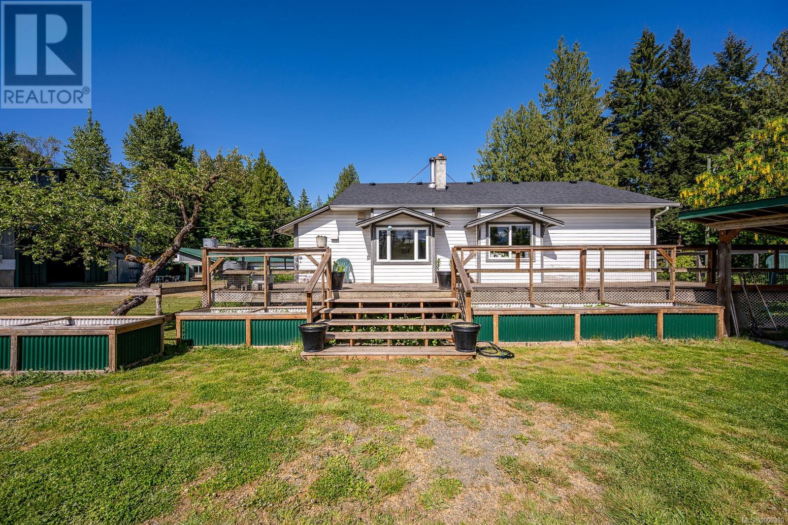 Photo 33 of 3155 Grant Rd, Courtenay BC