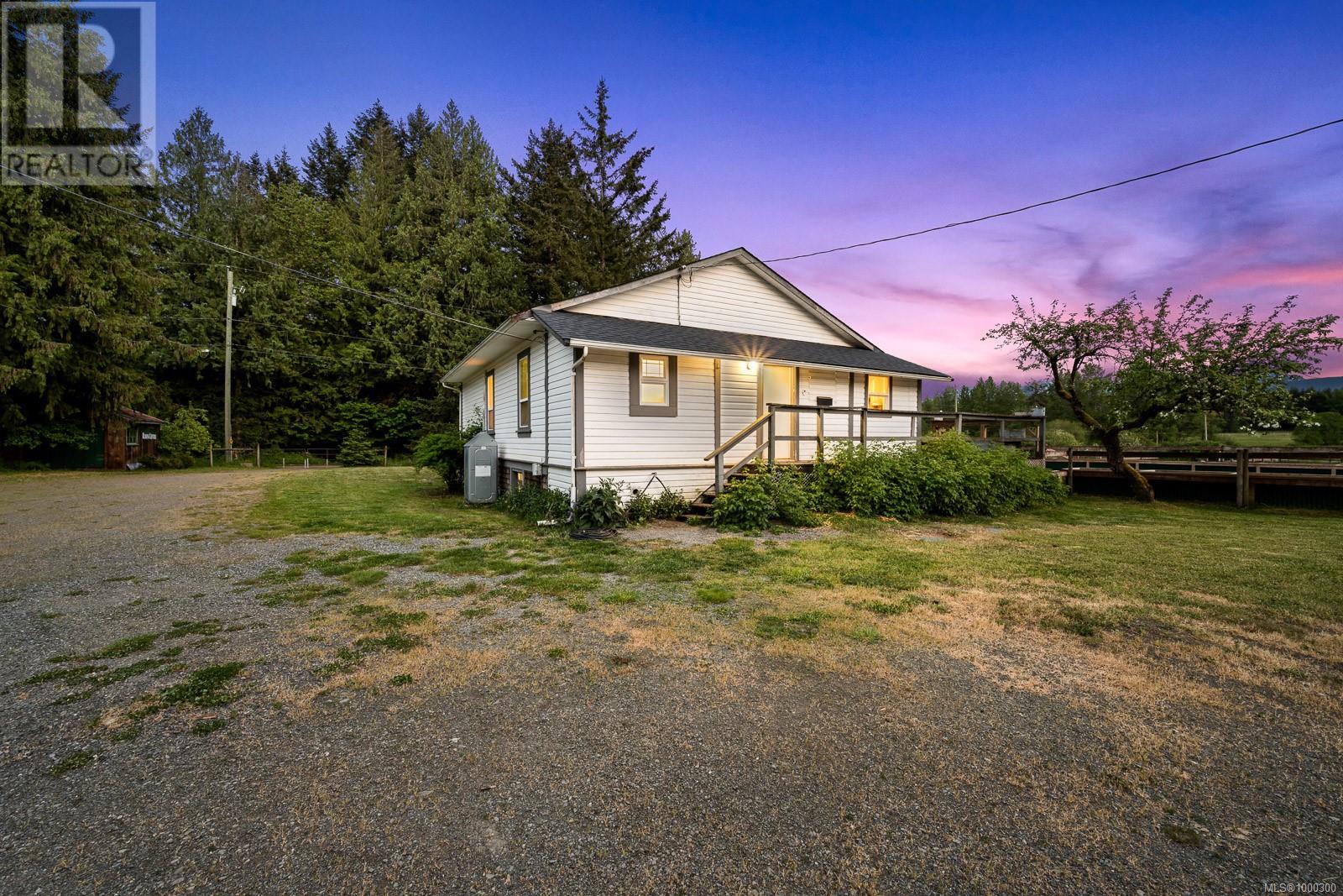 Photo 30 of 3155 Grant Rd, Courtenay BC