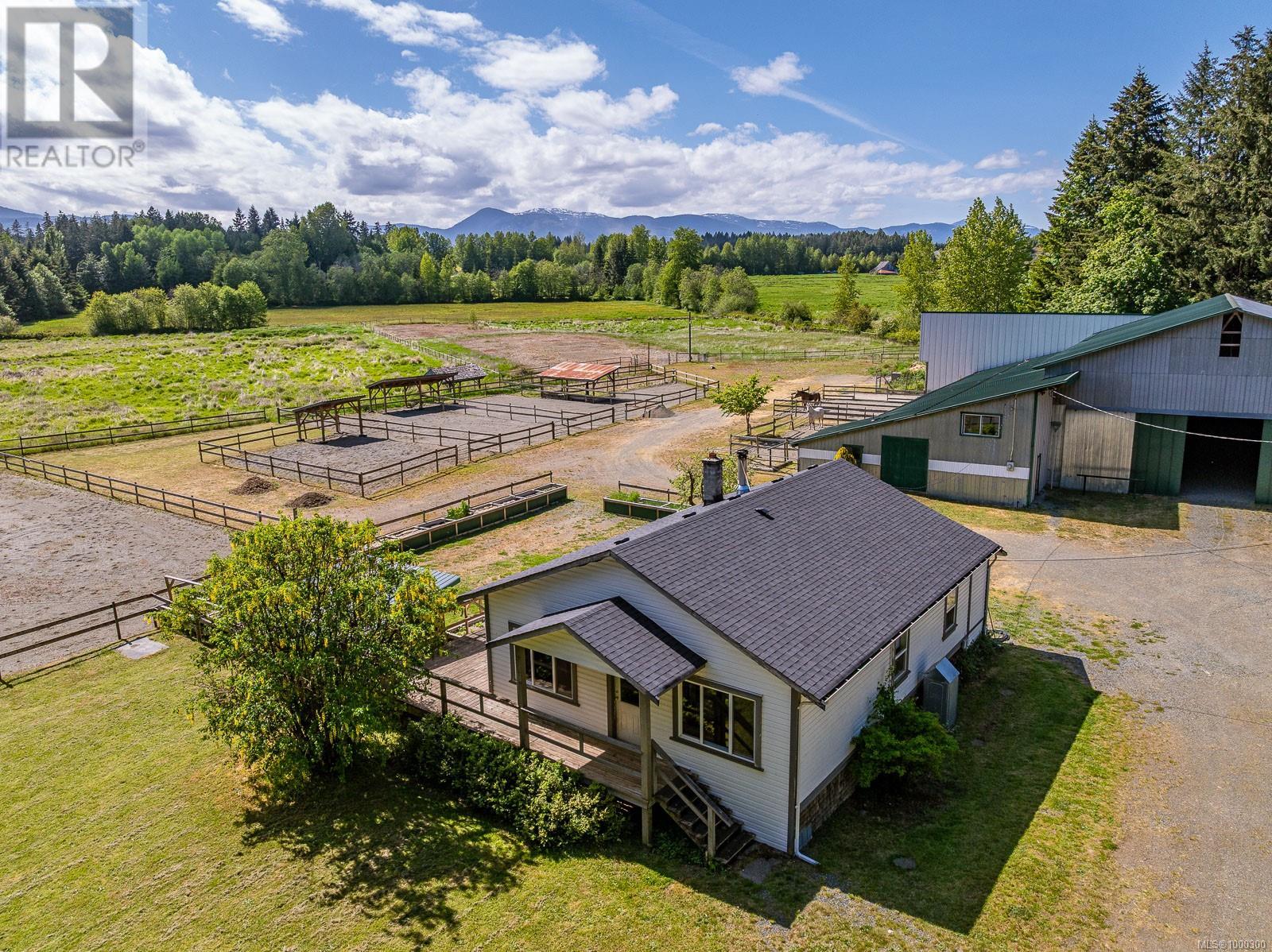 Photo 24 of 3155 Grant Rd, Courtenay BC