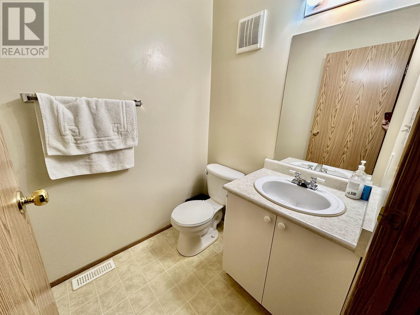 Photo 11 of 107 8328 92 Avenue, Fort St John BC