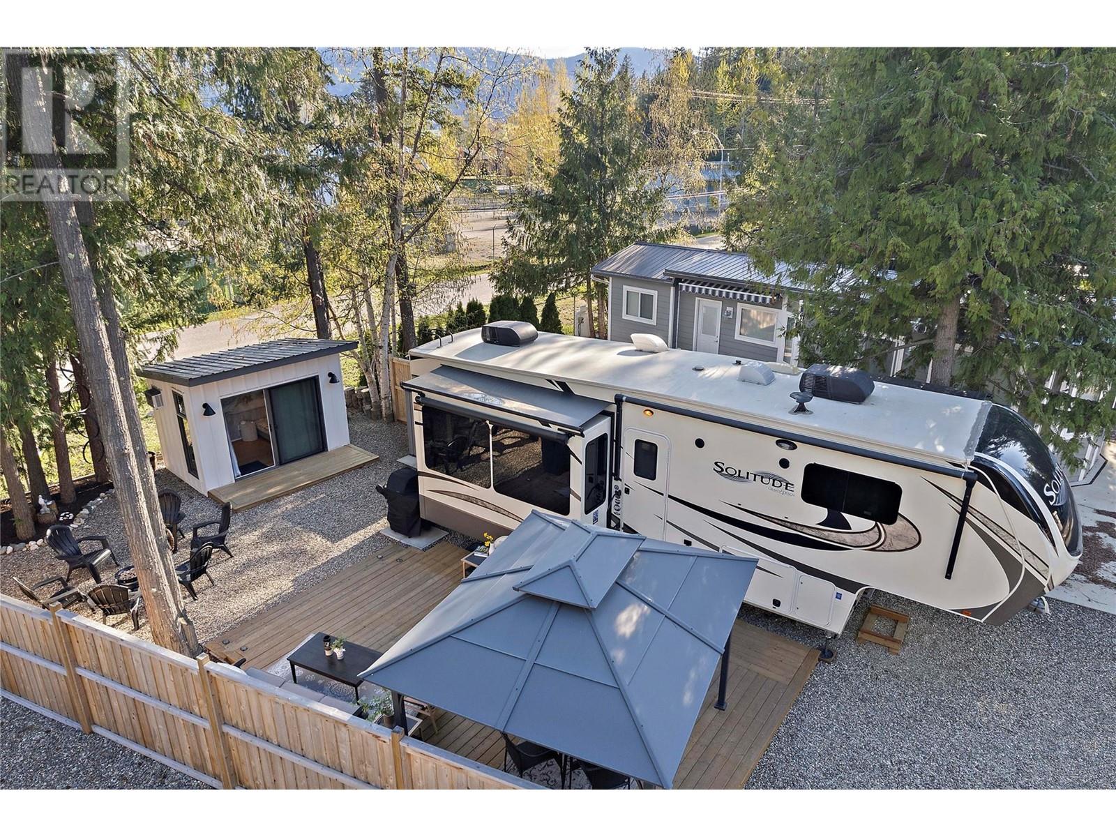 29 1131 Pine Grove Road, Scotch Creek