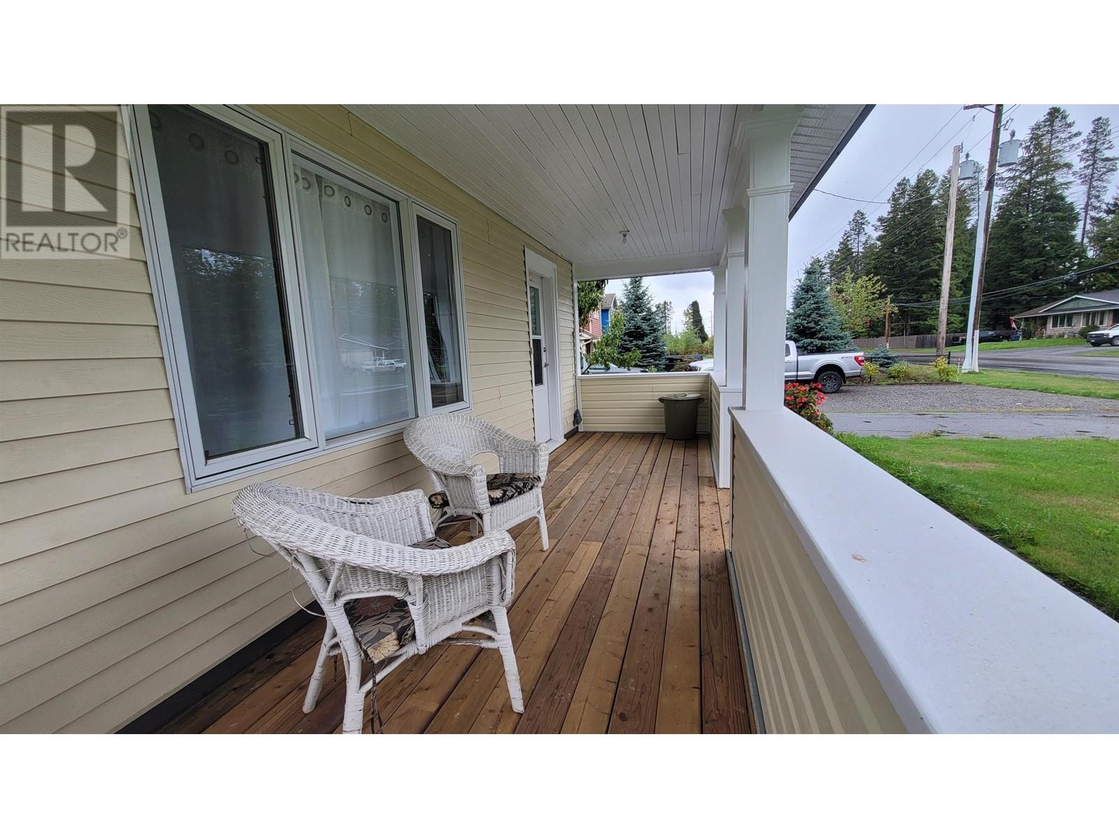 3324 KENNEY STREET, Terrace