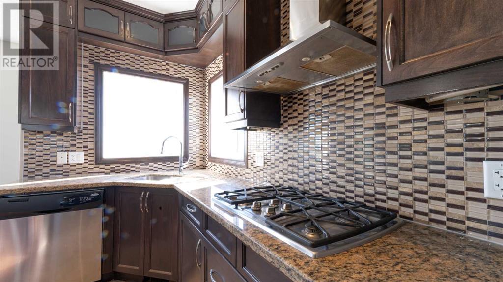 Single Family House for Sale in  Sherwood Rise NW Sherwood Calgary 