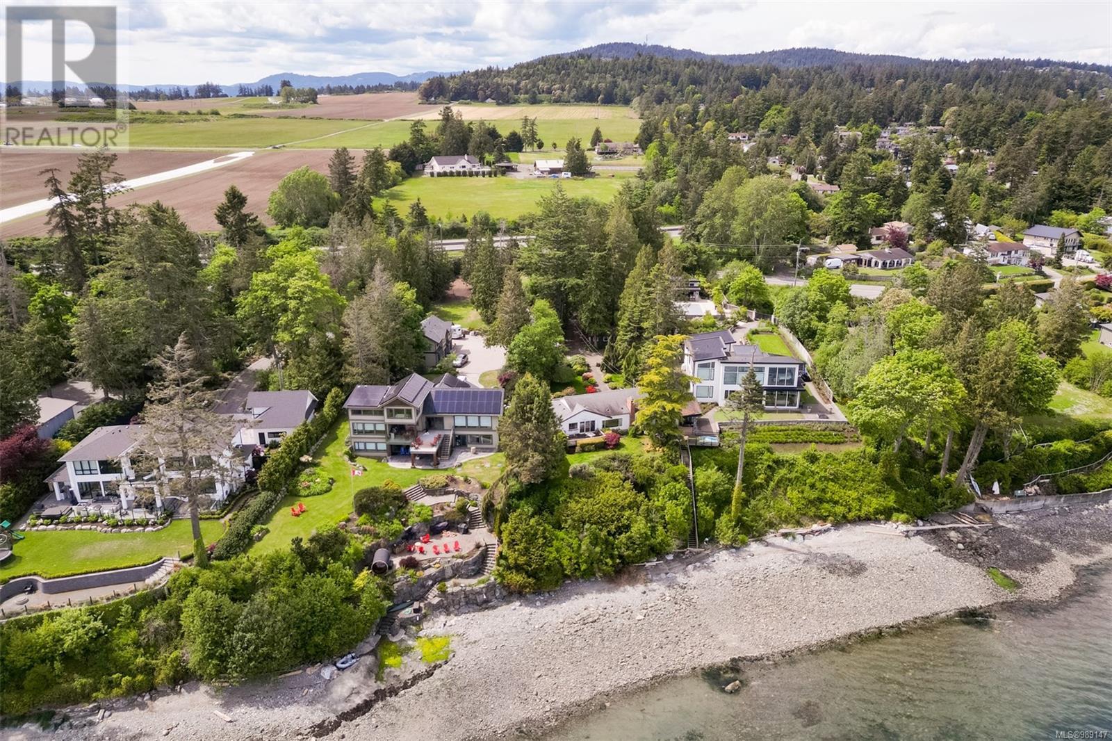  8441 Lochside Drive, Central Saanich