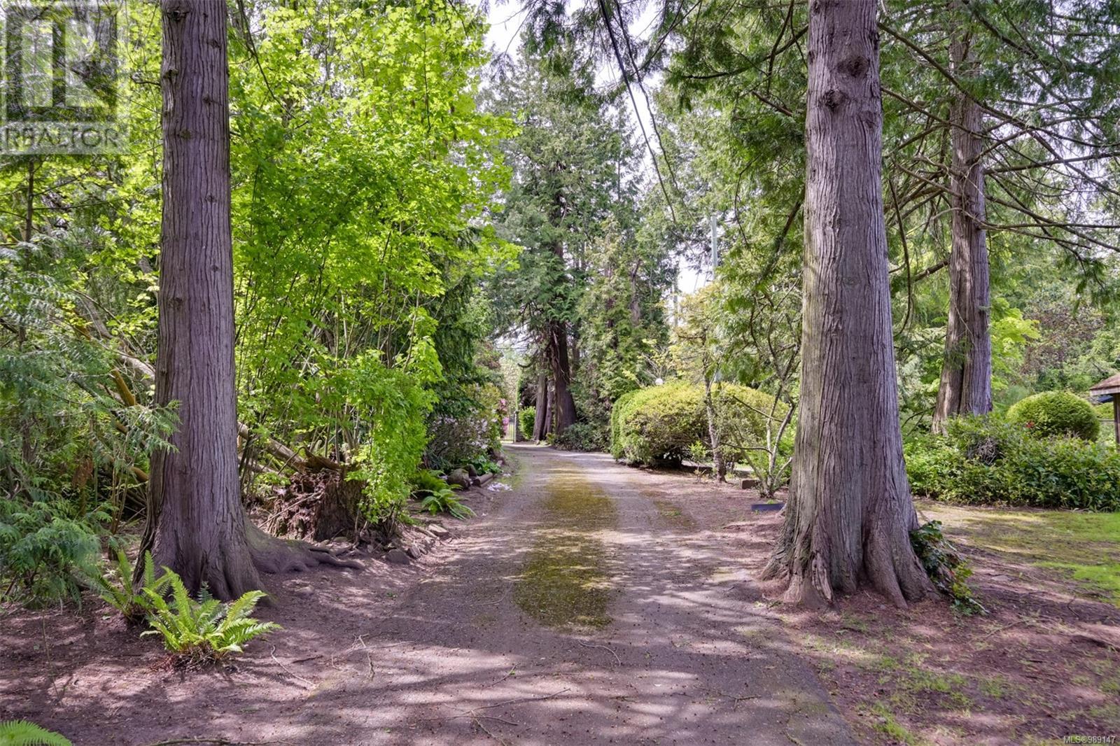  8441 Lochside Drive, Central Saanich