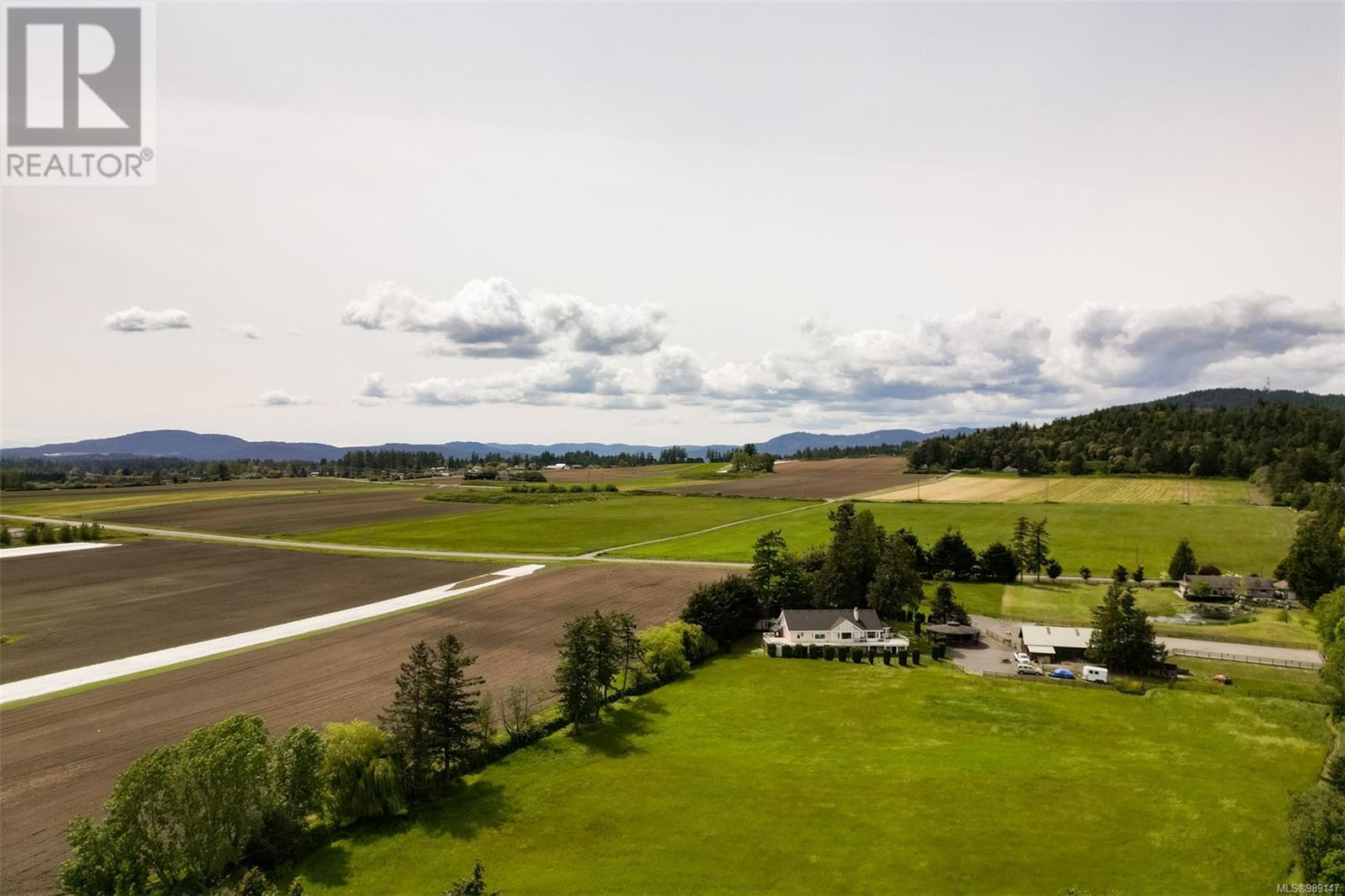  8441 Lochside Drive, Central Saanich