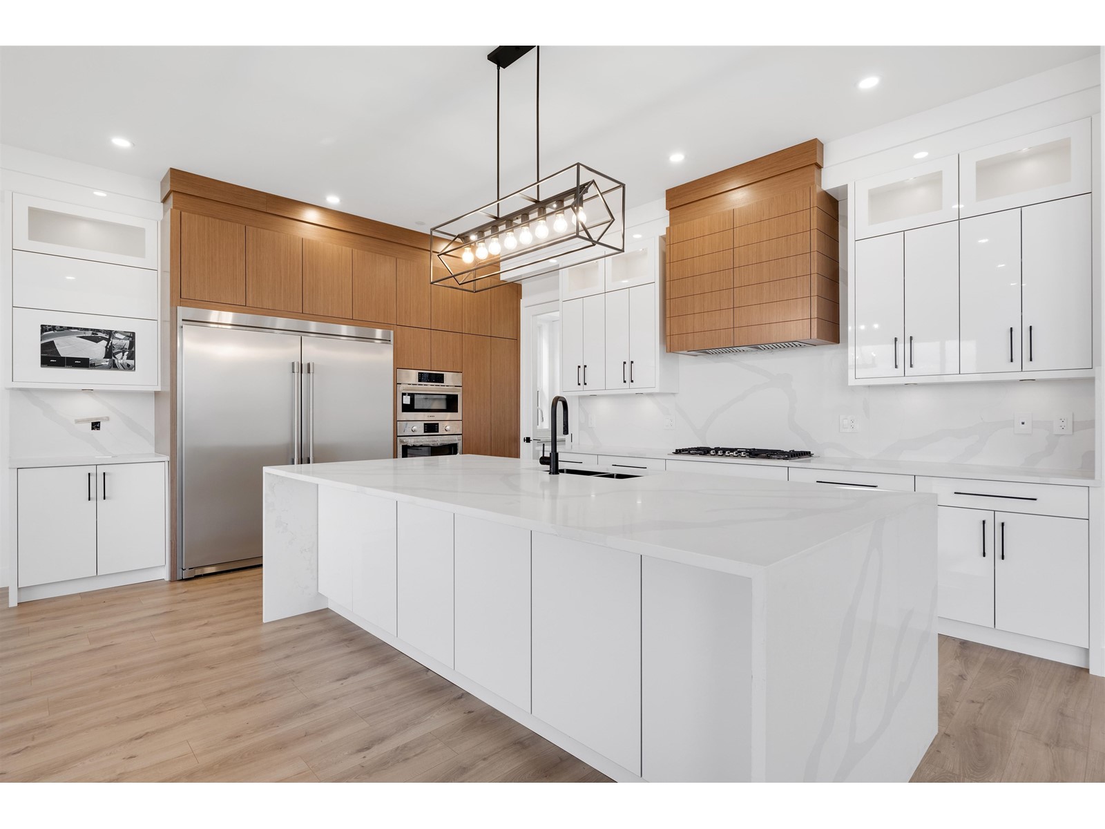 Photo 12 of 46113 Crestview Drive Promontory, Chilliwack BC
