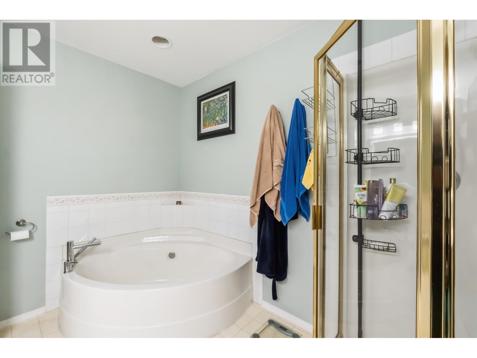 311 19241 FORD ROAD, Pitt Meadows real estate listing R3003943