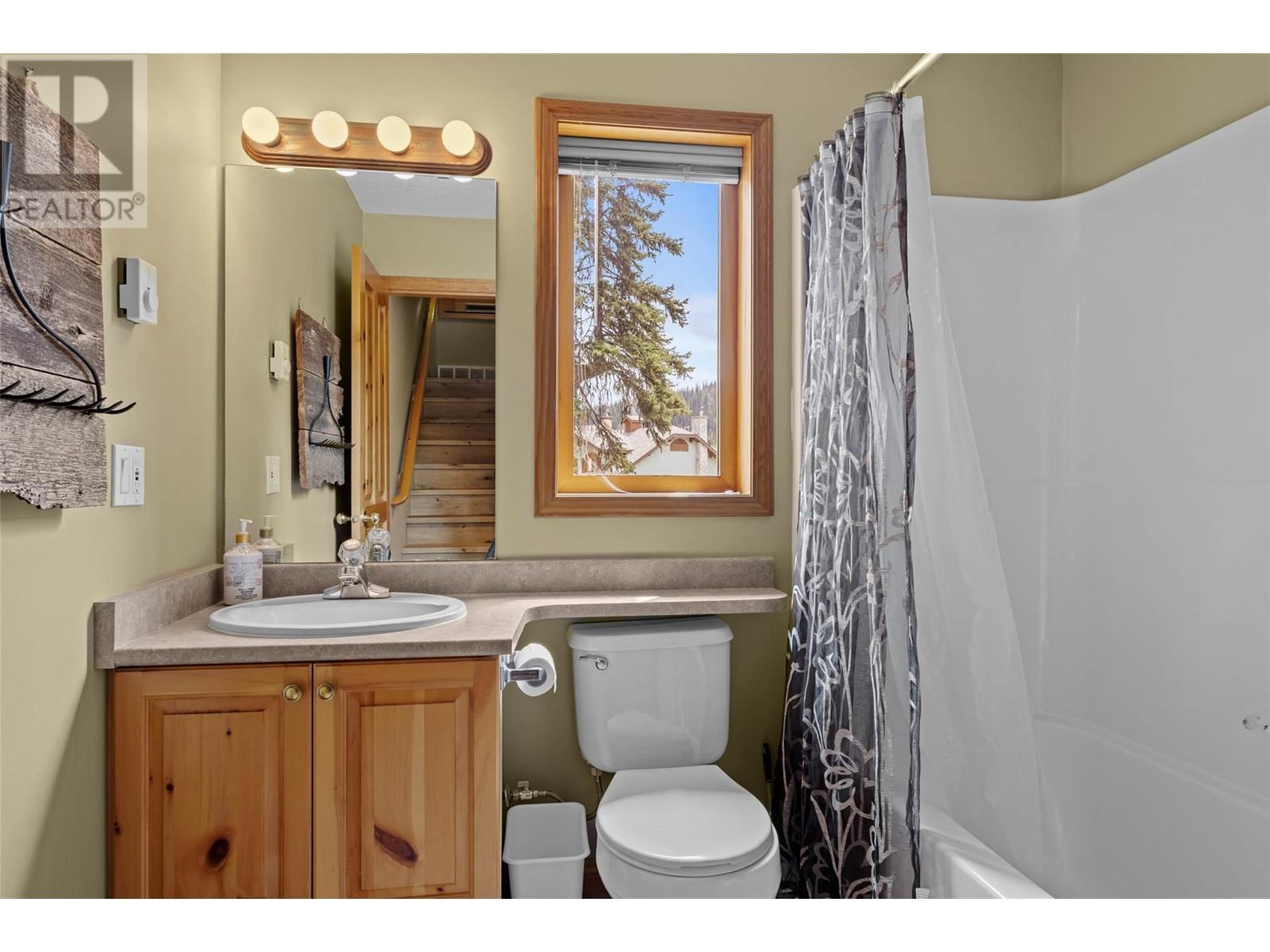 3320 Village Place Unit# 14, Sun Peaks