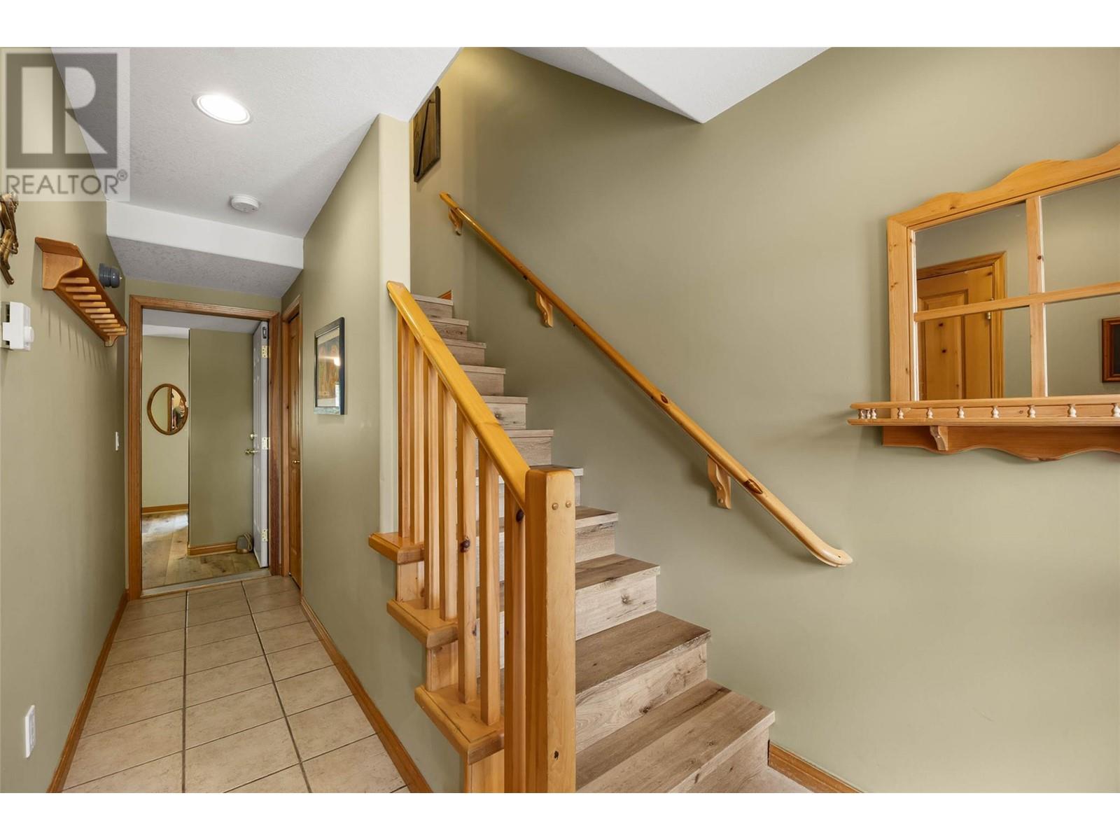 3320 Village Place Unit# 14, Sun Peaks