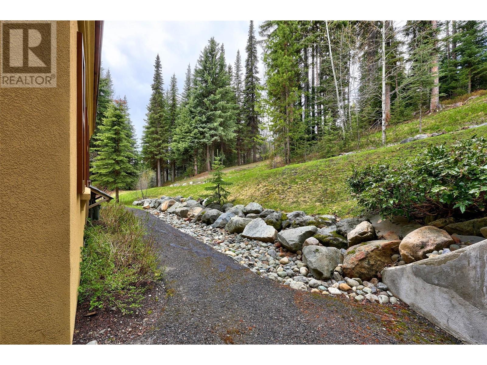 3320 Village Place Unit# 14, Sun Peaks