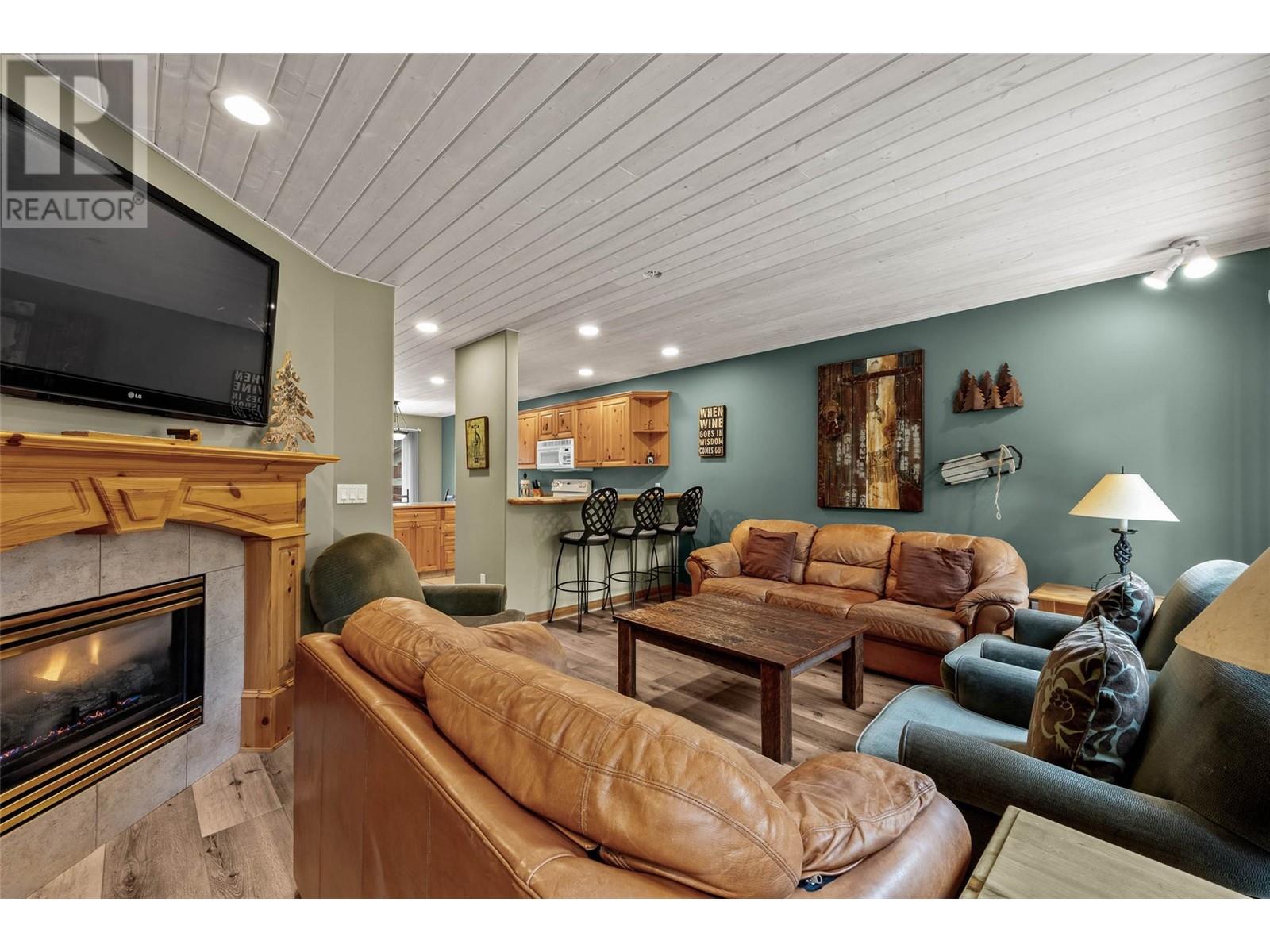 3320 Village Place Unit# 14, Sun Peaks