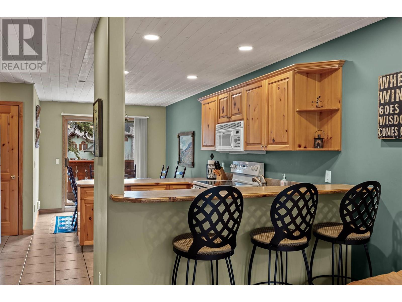 3320 Village Place Unit# 14, Sun Peaks