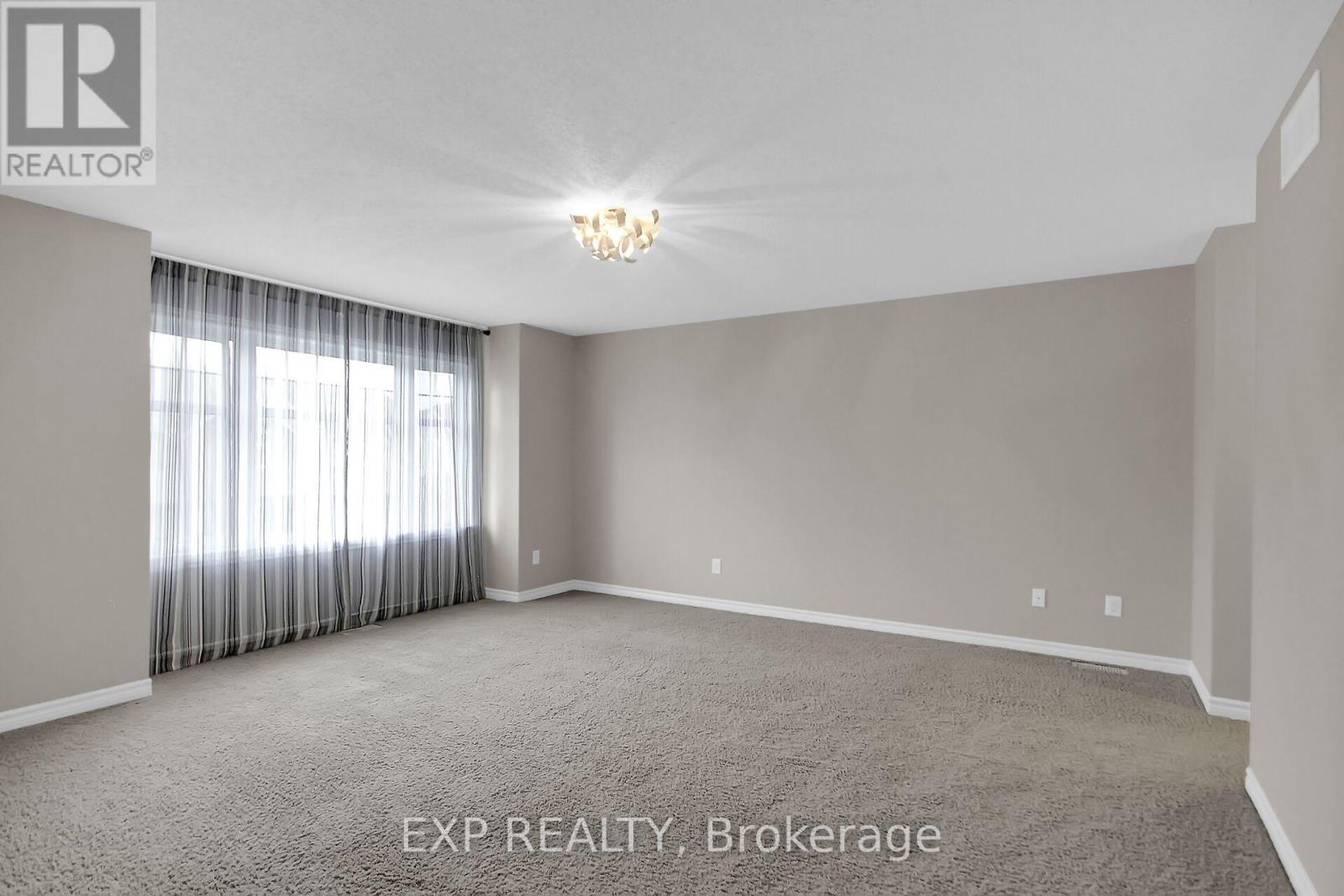 Photo 28 of 132 Gracewood Crescent, Ottawa ON