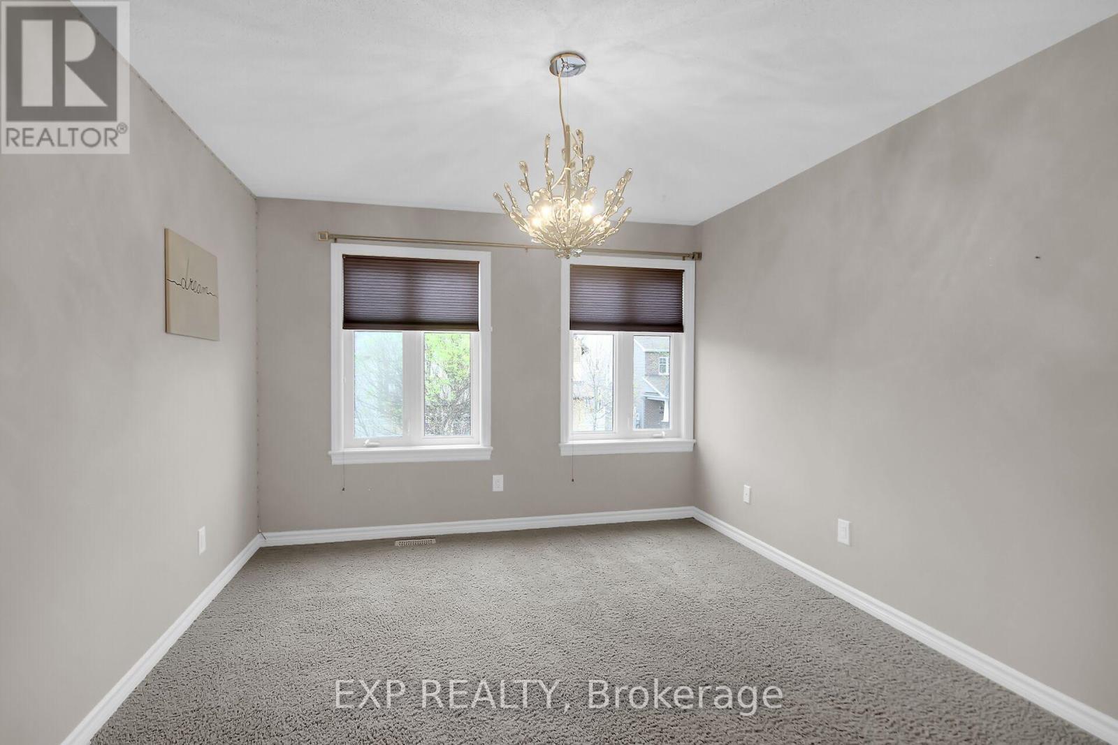 Photo 32 of 132 Gracewood Crescent, Ottawa ON