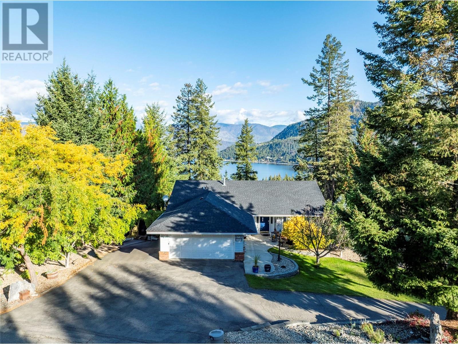 2609 Mountview Drive, Blind Bay