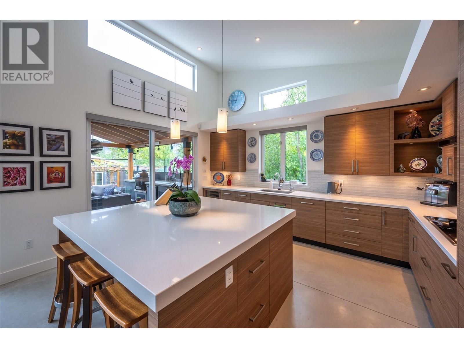  252 Sundial Road, Oliver