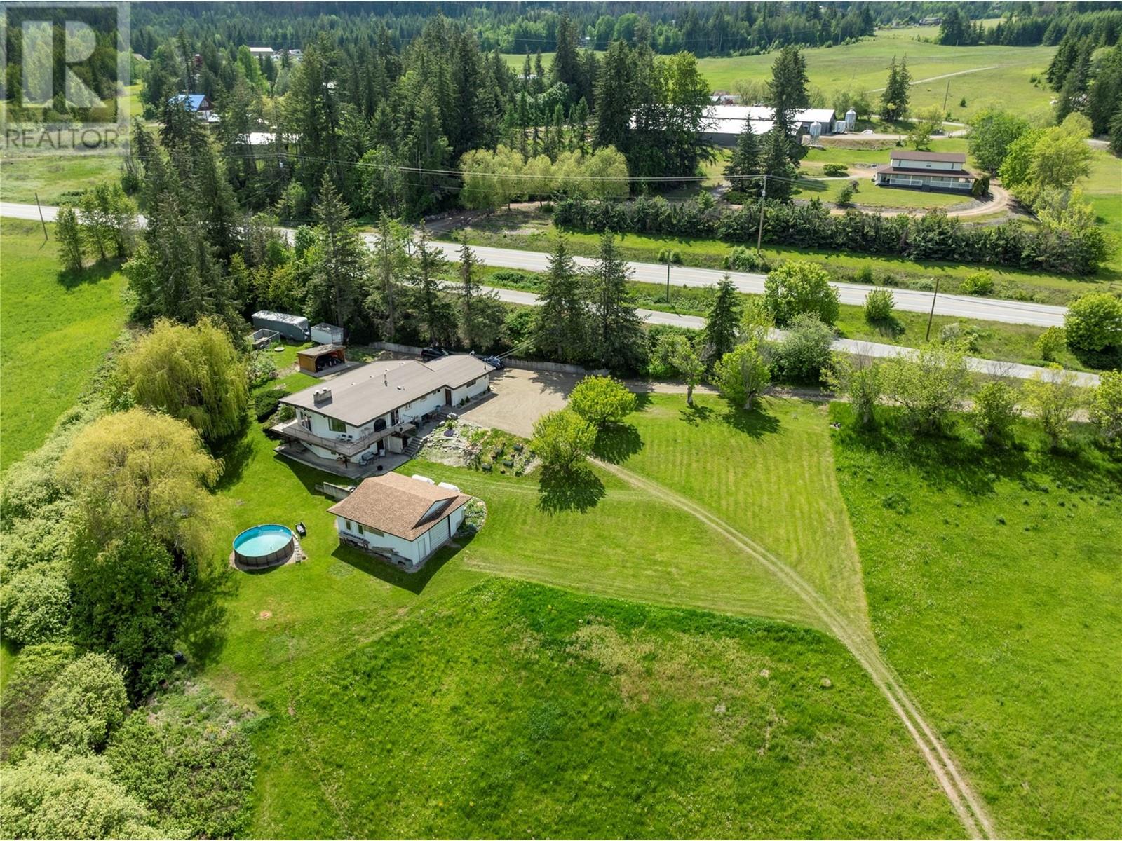  695 Waverly Park Frontage Road, Sorrento