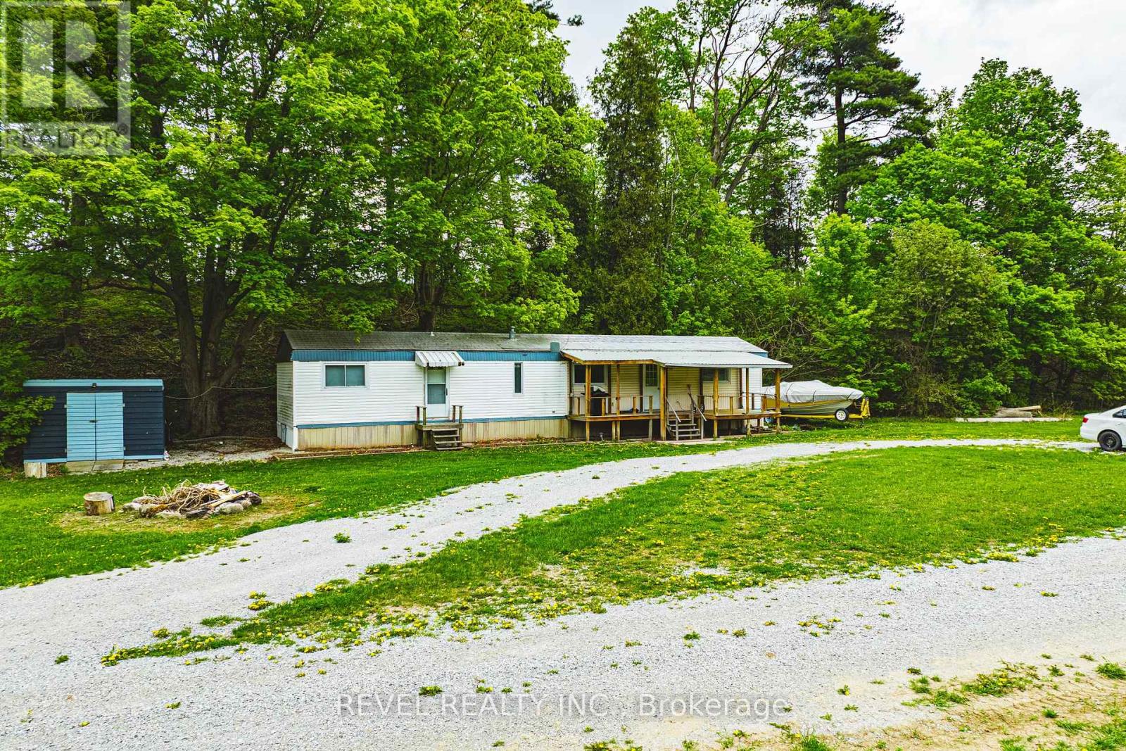 8546 APPLEBY LINE - 46
