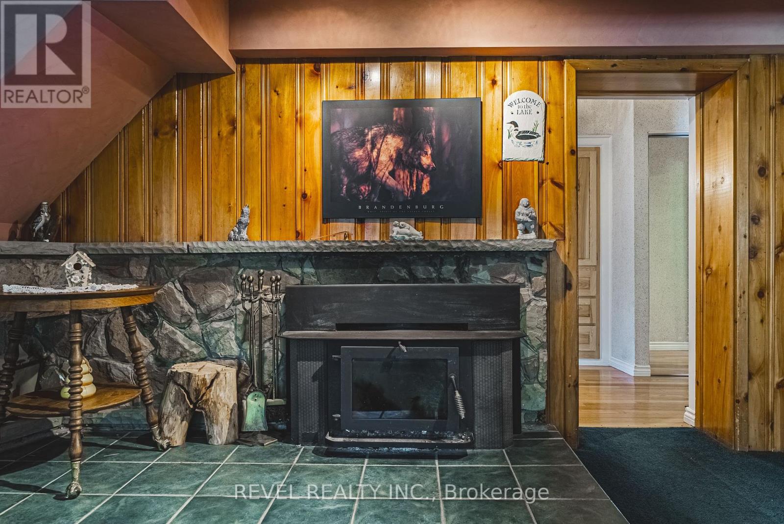 8546 APPLEBY LINE - 16