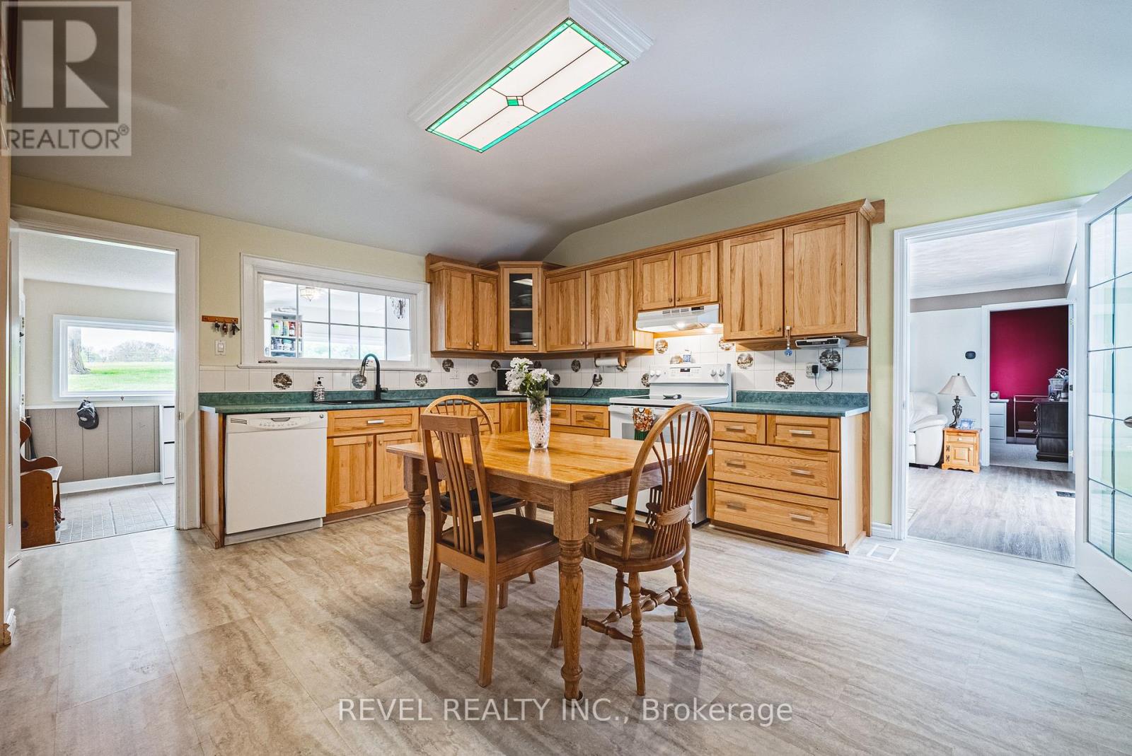 8546 APPLEBY LINE - 20