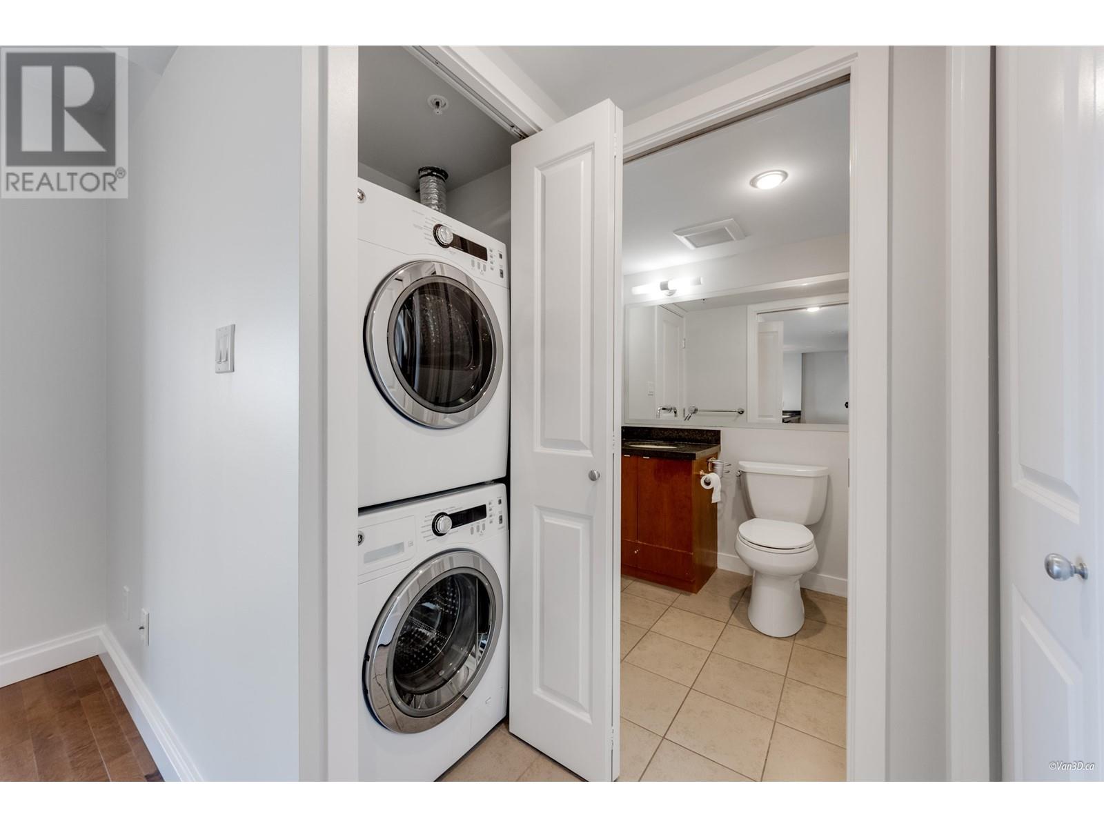 Photo 12 of 1707 9188 Hemlock Drive, Richmond BC