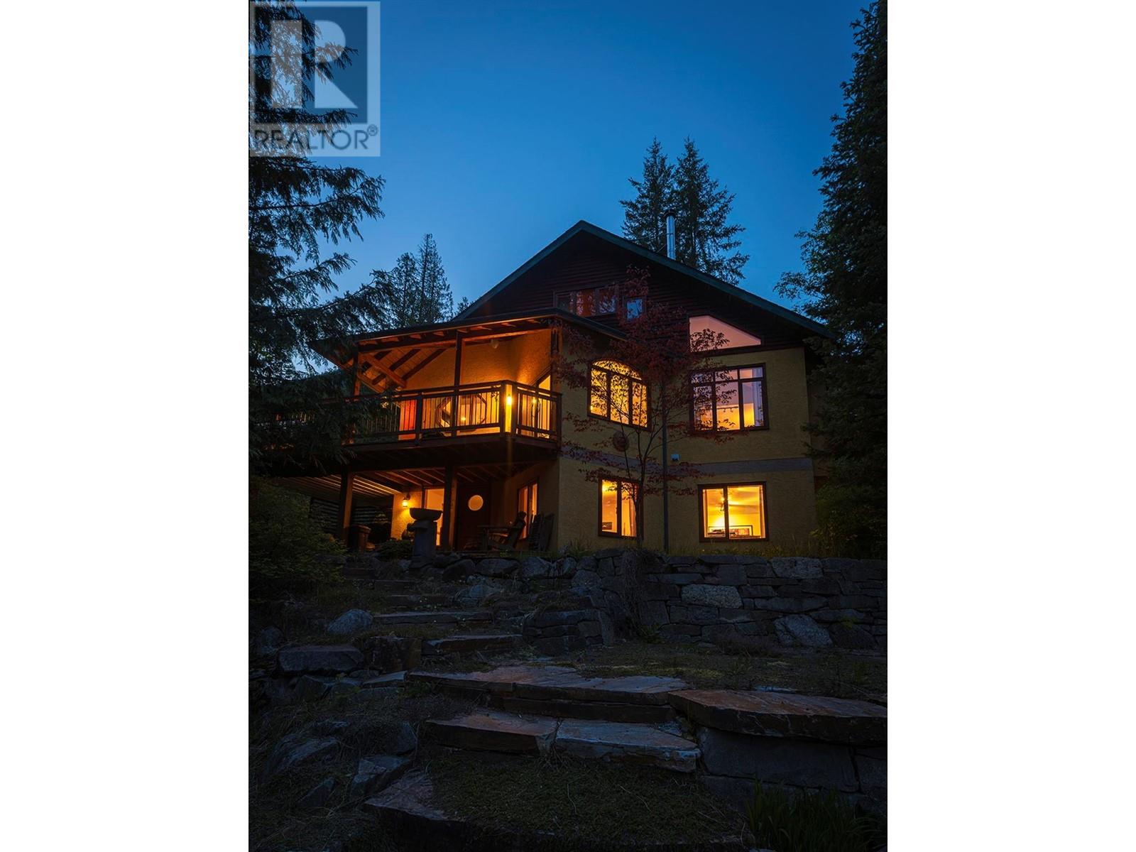 Photo 6 of 3230 The Middle Road, Nelson BC