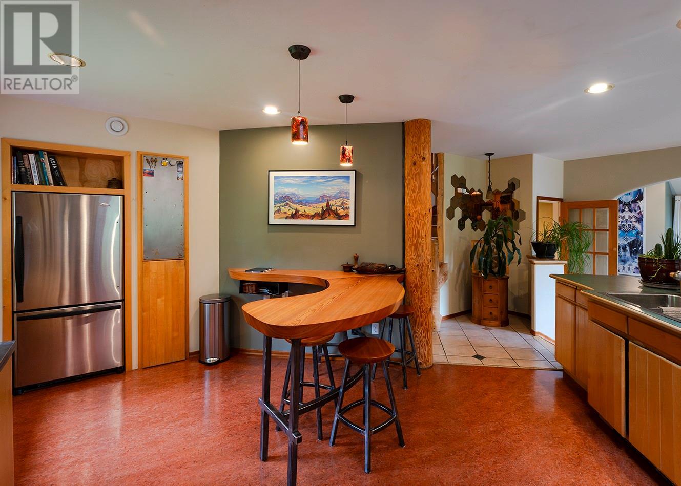 Photo 11 of 3230 The Middle Road, Nelson BC