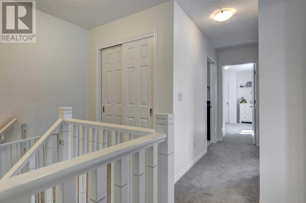 Single Family House for Sale in  Yorkville Manor SW Yorkville Calgary 