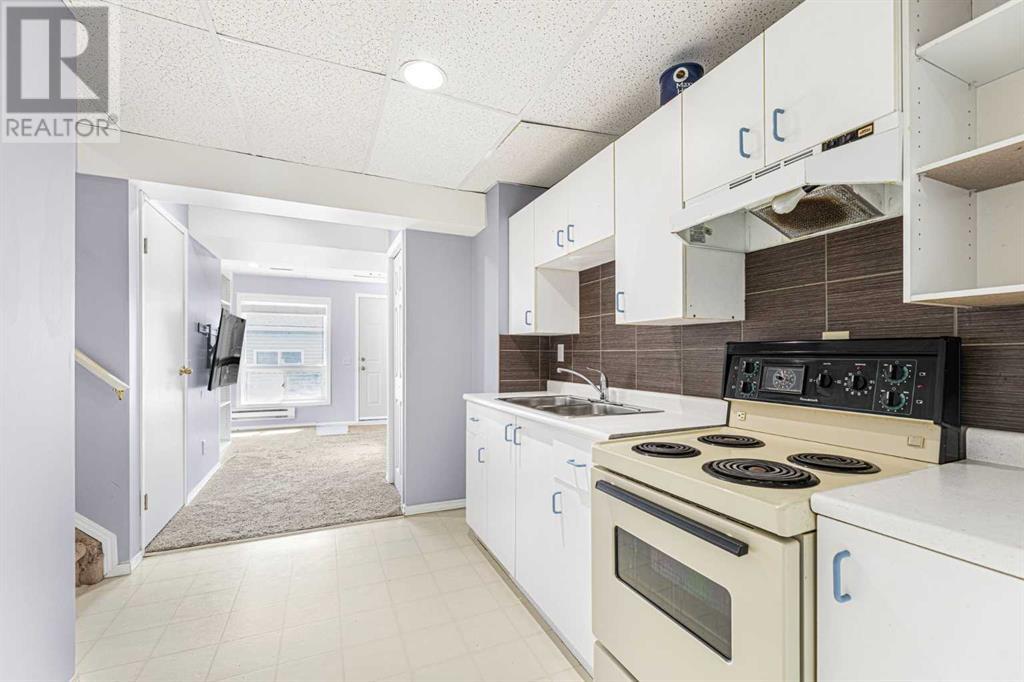 Single Family House for Sale in  Hunterhorn Drive NE Huntington Hills Calgary 