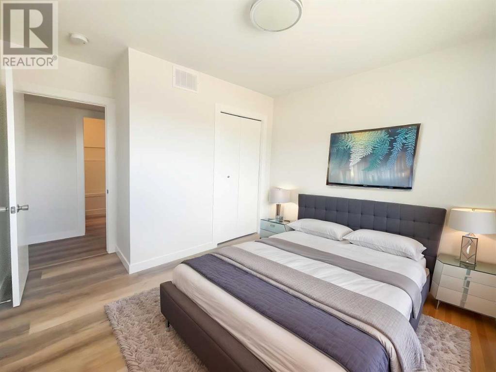 Single Family House for Sale in  Stanley Avenue SW Elboya Calgary 