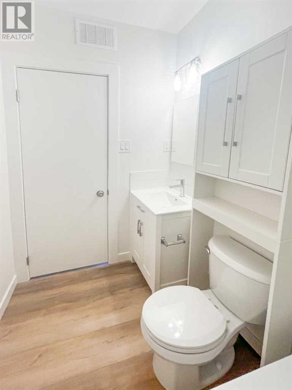 Single Family House for Sale in  Stanley Avenue SW Elboya Calgary 