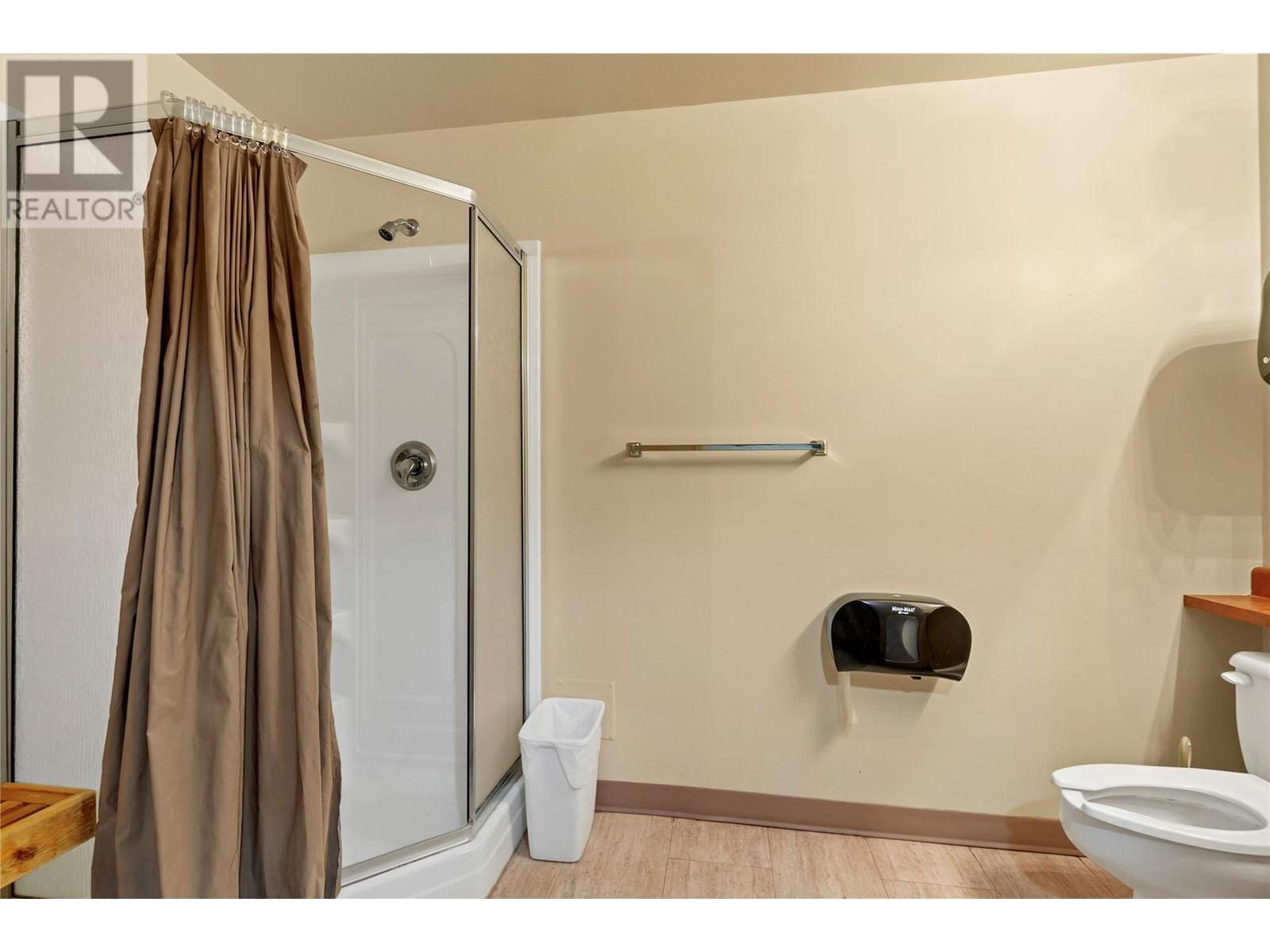 9812 Silver Star Road Unit# 213, Vernon