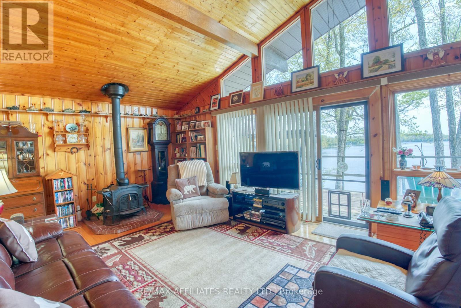 Photo 16 of 787 Sherbrooke Drive E, Frontenac ON