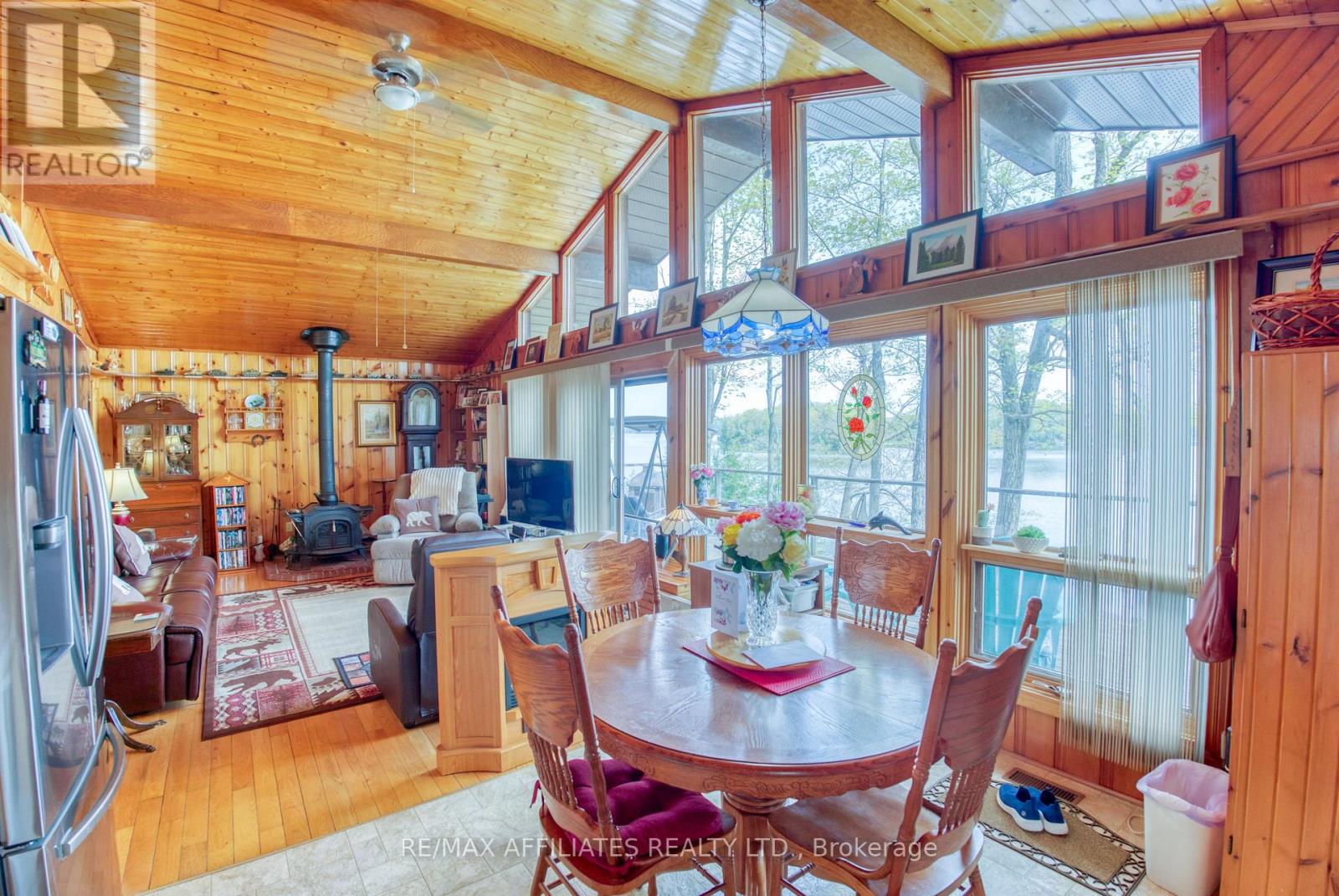 Photo 10 of 787 Sherbrooke Drive E, Frontenac ON