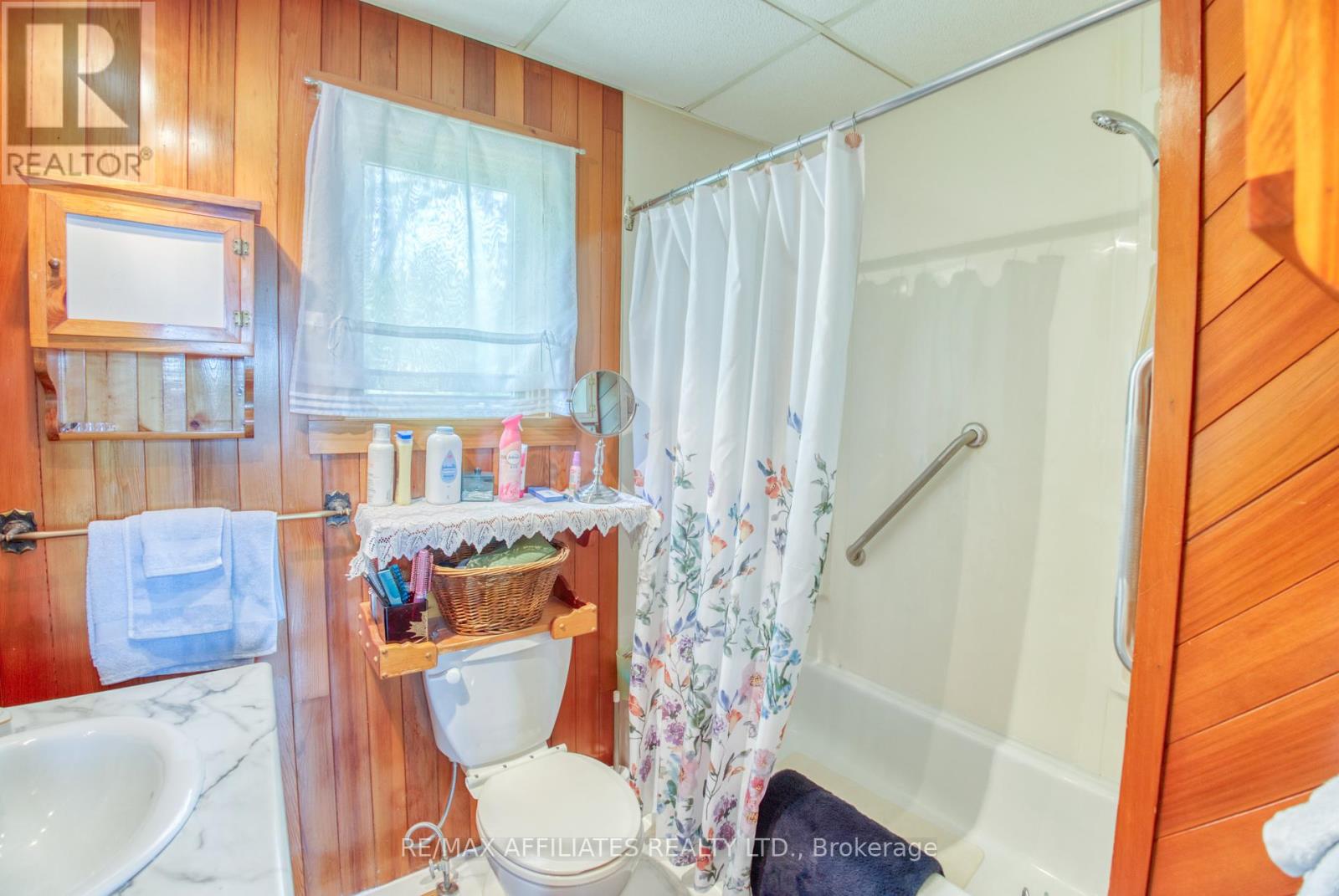Photo 30 of 787 Sherbrooke Drive E, Frontenac ON